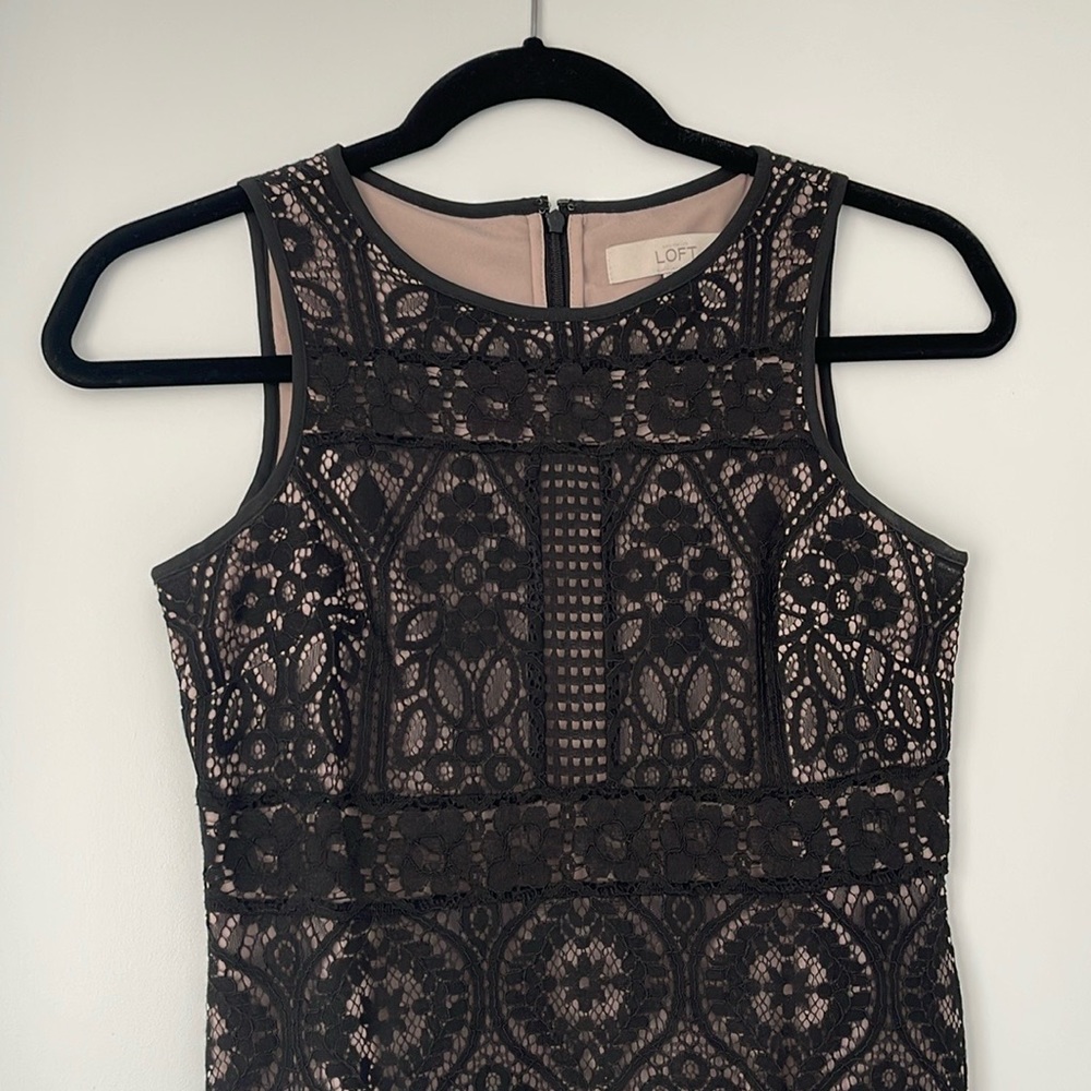LOFT Dress - Picture 2 of 4